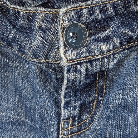 AEO Cutoff Distressed Shorts Sz 4 - Picture 7 of 10